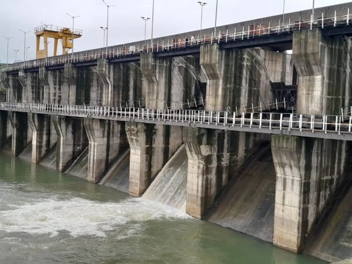 Dam Construction in India — Earthen, Concrete & Gravity Dams Explained