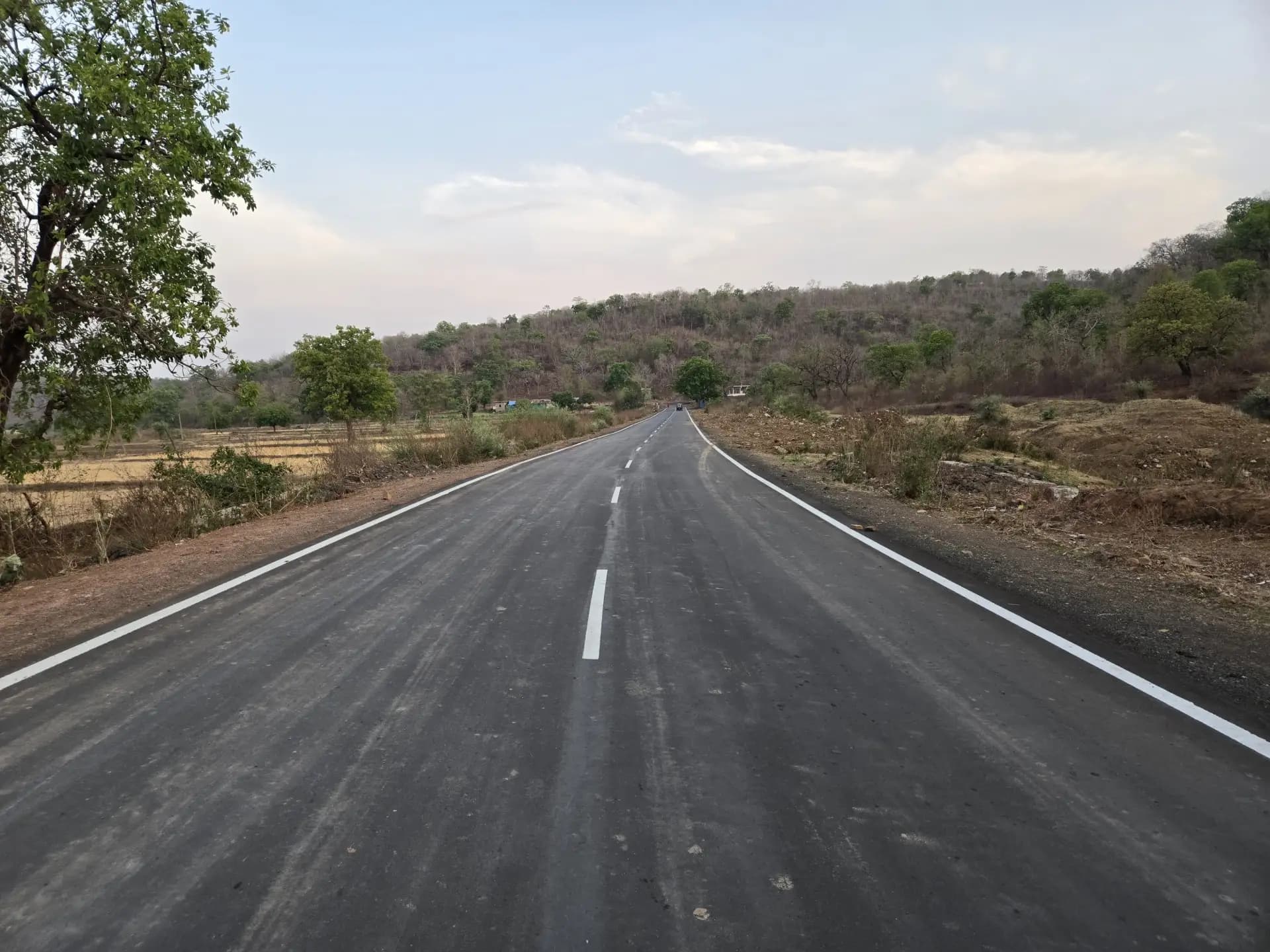 Sendhwa–Varla Road Reconstruction (105 km)